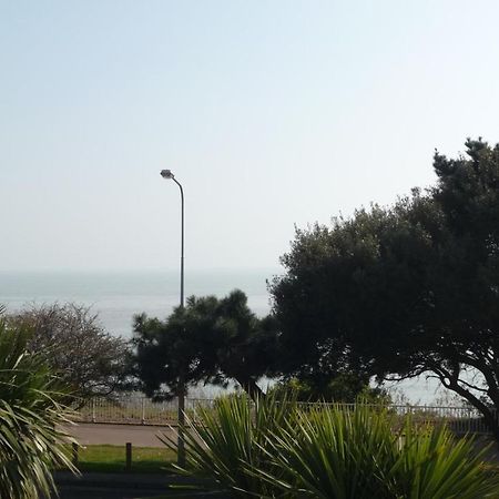 Esplanade Hotel Clacton-on-Sea Exterior photo